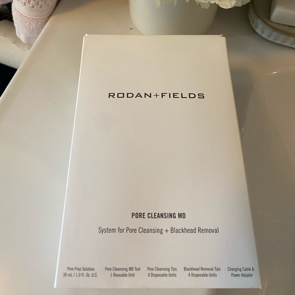 Rodan + Fields Pore Cleansing MD System